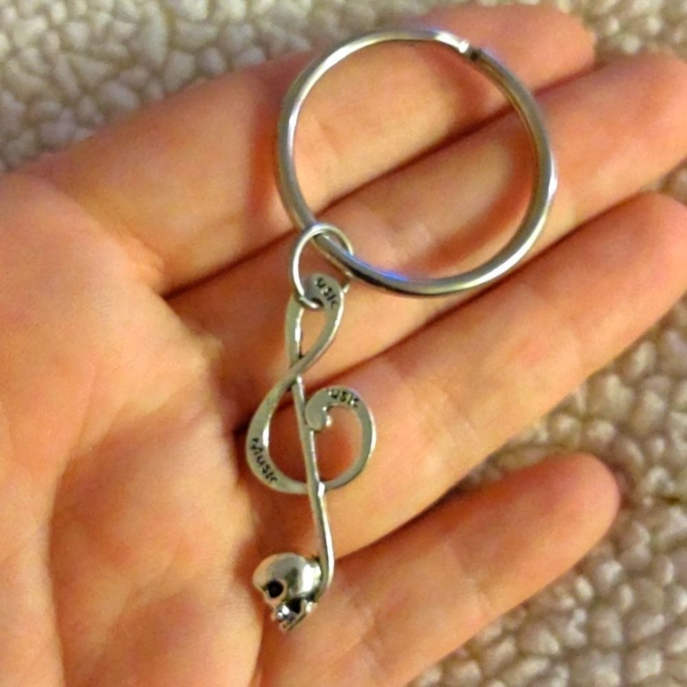 Rin's Unique Boutique - Key Chain